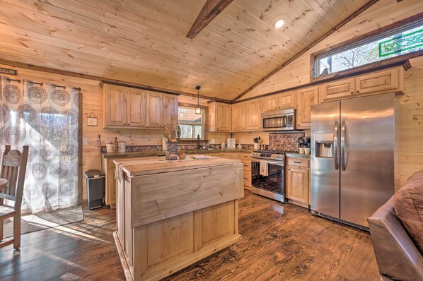 House (2 Bedrooms) | Interior