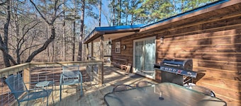 Updated Cabin w/ Fire Pit: 2 Mi to UTV & Hike