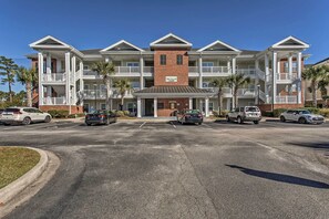 Exterior - Resort Condo in Tupelo Bay - 1 Mile to the Beach! (Murrells Inlet)