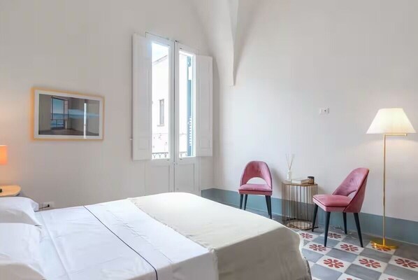 2 slaapkamers, een strijkplank/strijkijzer, wifi, beddengoed