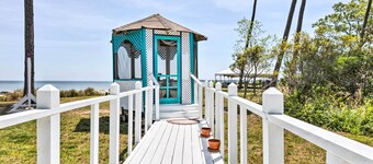 Oceanfront White Stone Cottage w/ Private Beach!