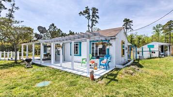 Cottage (2 Bedrooms) | Front of property