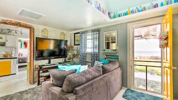 Cottage (2 Bedrooms) | Interior