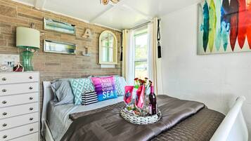 Cottage (2 Bedrooms) | Interior