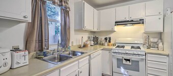 Cozy Home w/ Patio in the Heart of Cañon City!