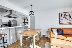 Apartamento (2 Bedrooms) | Parte interna
