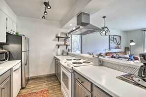 Apartment (2 Bedrooms) | Interior - Condo w/ Balcony & Views - Steps to Ski Shuttle! (Fraser)