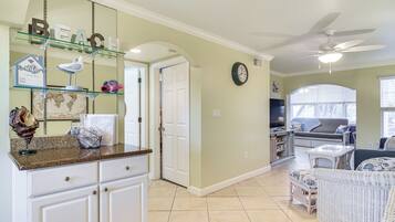 Apartment (1 Bedroom) | Interior