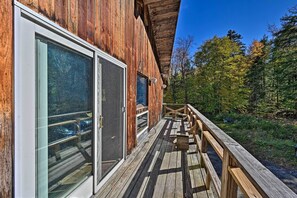 Interior - Remote Cabin w/ Fire Pit: 3 Miles to Stowe Mtn! (Stowe)