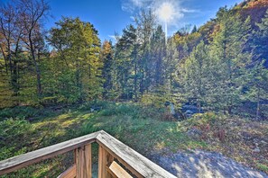 House (1 Bedroom) | Interior - Remote Cabin w/ Fire Pit: 3 Miles to Stowe Mtn! (Stowe)