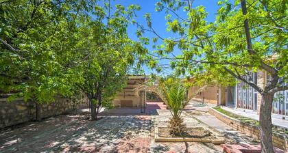 El Paso Home < 1 Mi to Lone Star Golf Club!