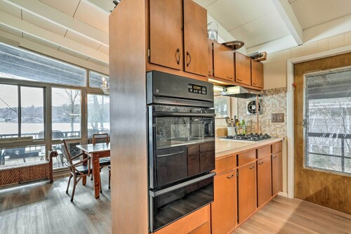 Waterfront White Lake Vacation Rental!