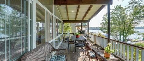 Rumah (4 Bedrooms) | Bagian depan properti