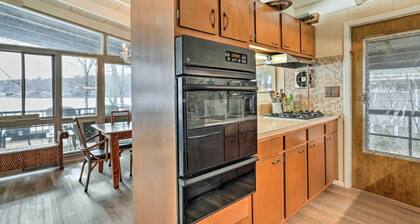 Waterfront White Lake Vacation Rental!