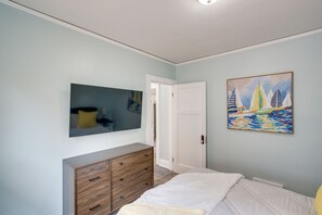 House (2 Bedrooms)