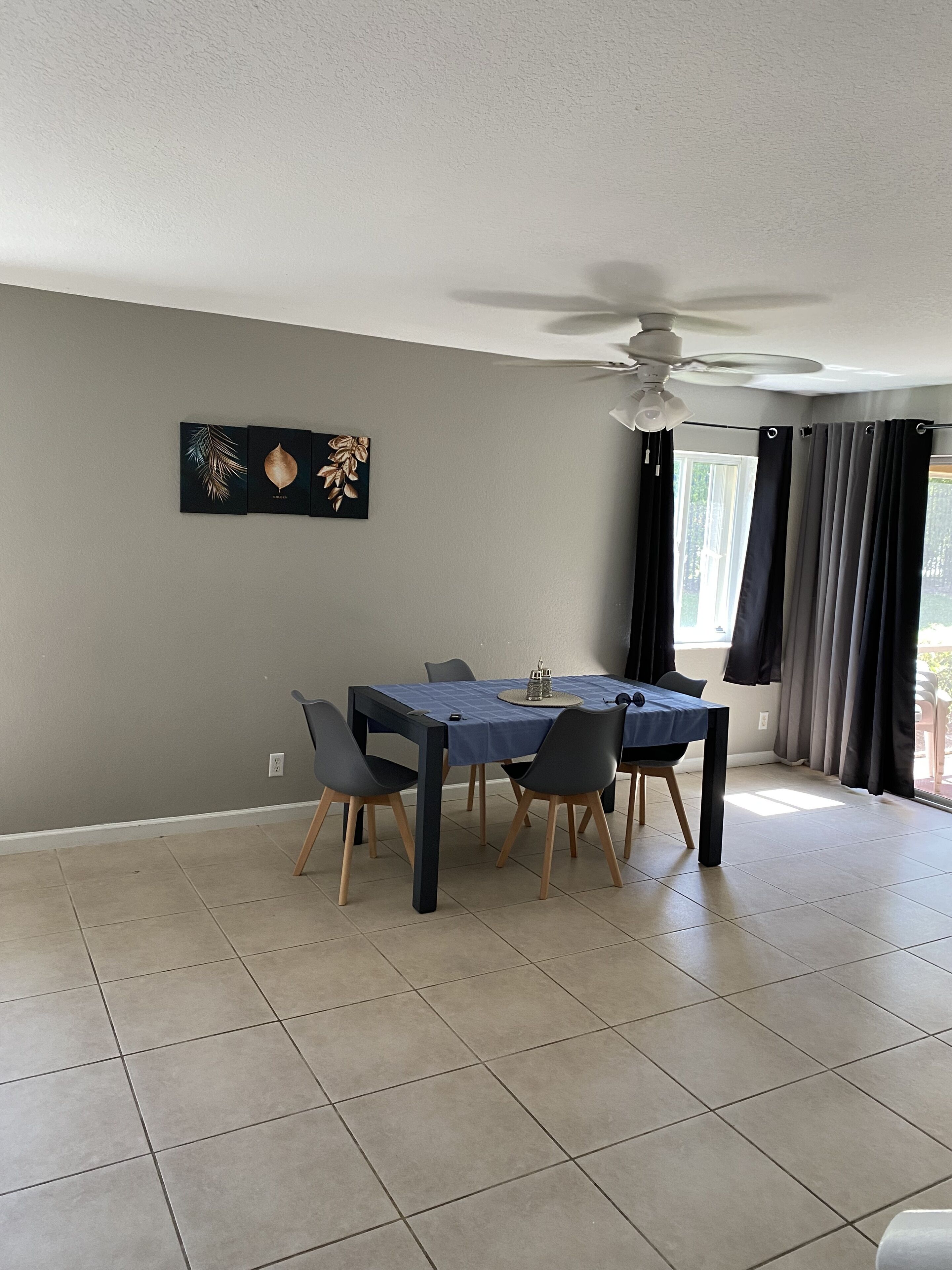 Quiet Palm Beach paradise, central location