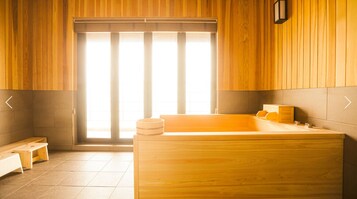 Room | Bathroom | Slippers, towels