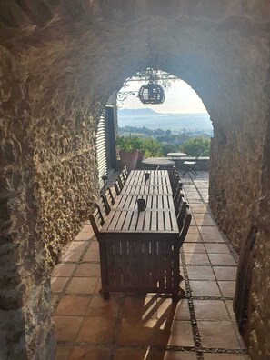 屋外ダイニングエリア