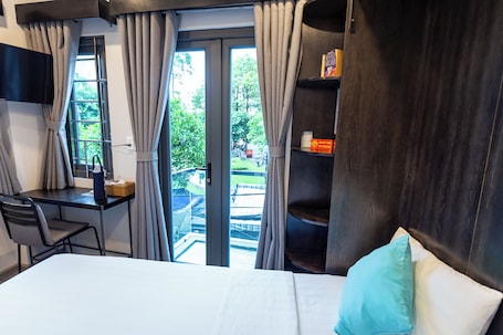 Basic Studio | Room amenity