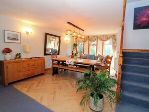Cottage | Interior - Ninevah (Lochearnhead)