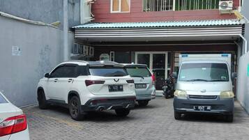 Free self parking