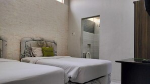 Standard-Zweibettzimmer | Schreibtisch, schallisolierte Zimmer