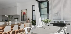 Dining - Uber Luxury 4 Bed Home with Pool in Mosman (Mosman)