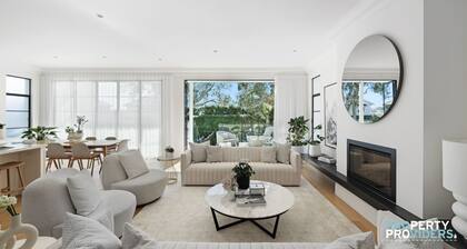 Uber Luxury 4 Bed Home with Pool in Mosman