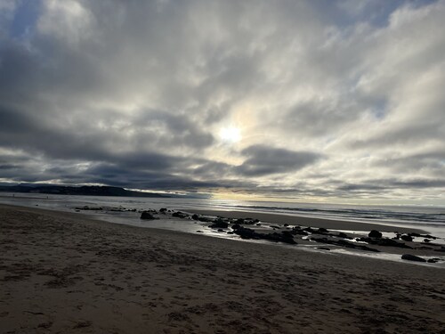 Family apartment with stunning views to sea and mountains