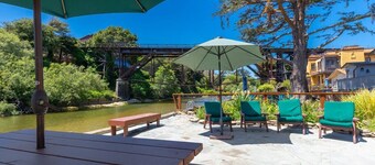 Bridgeport Bungalow on the River