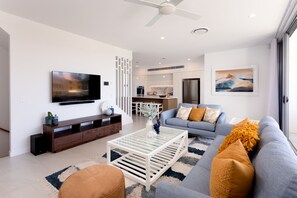 奢華別墅 | 起居區 | 50-吋智慧型電視、數位頻道、電視