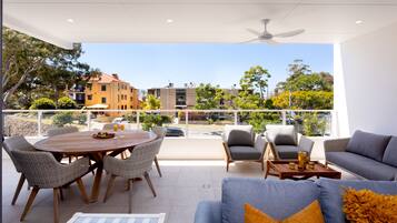 Luxury Villa | Balcony