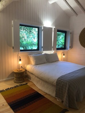 2 bedrooms, Internet, bed sheets