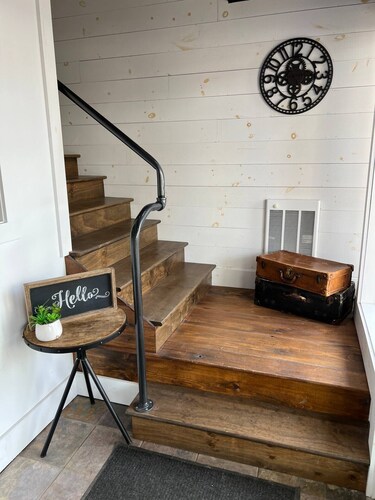 Sleep at Simplicity - Downtown Loft & Boutique