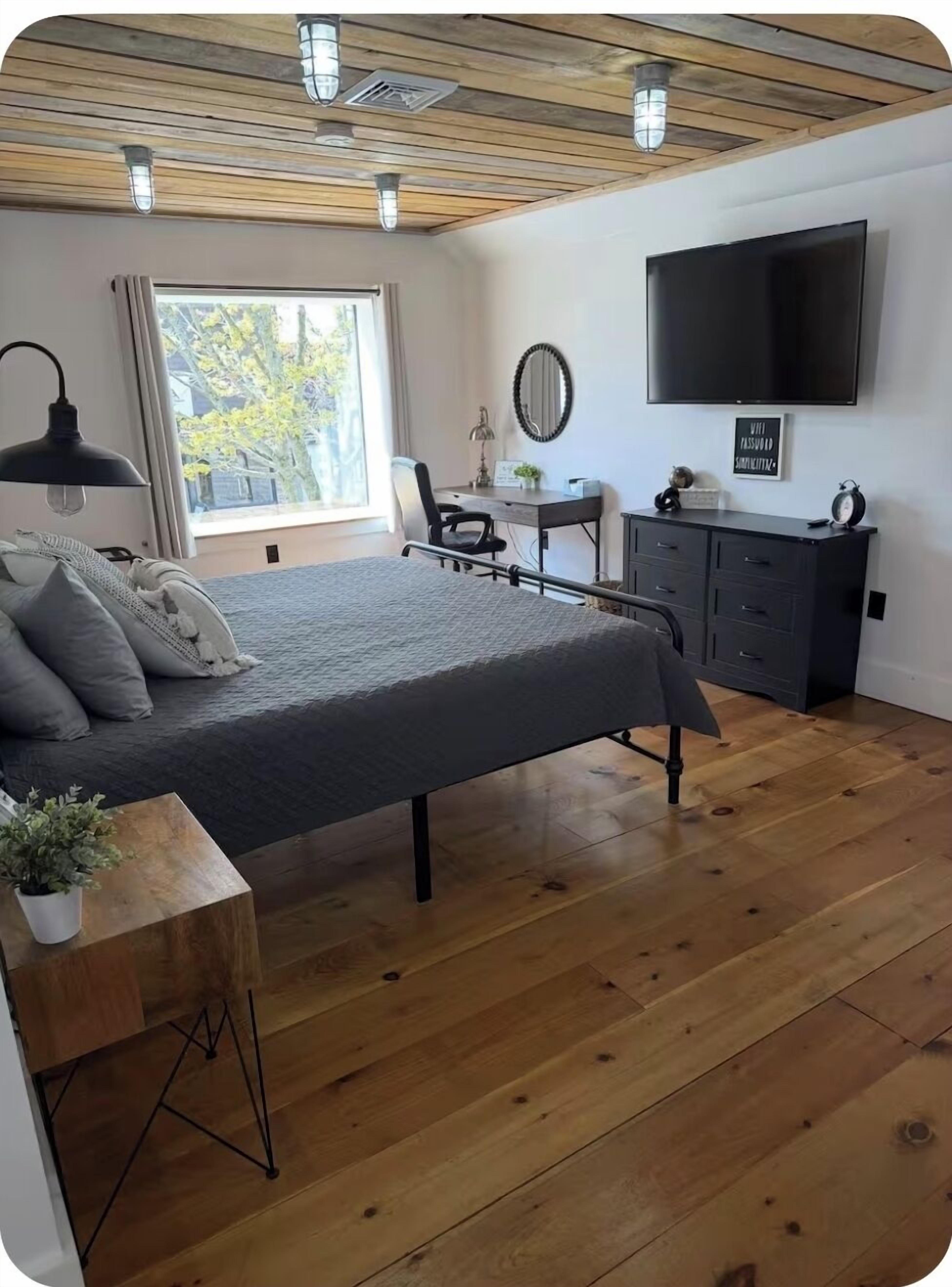 1 bedroom, desk, iron/ironing board, free WiFi