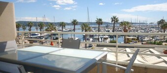 Bel appartement face mer 100m plages WIFI