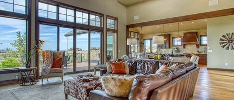 TV connectée, cheminée, jeux vidéo