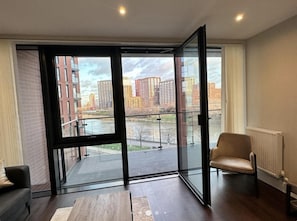 Appartement, 2 grands lits | Intérieur