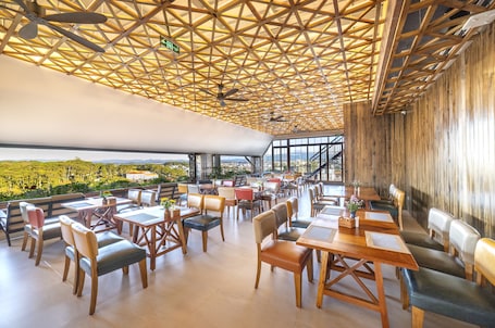 Restaurante. Brick House Dalat Hotel