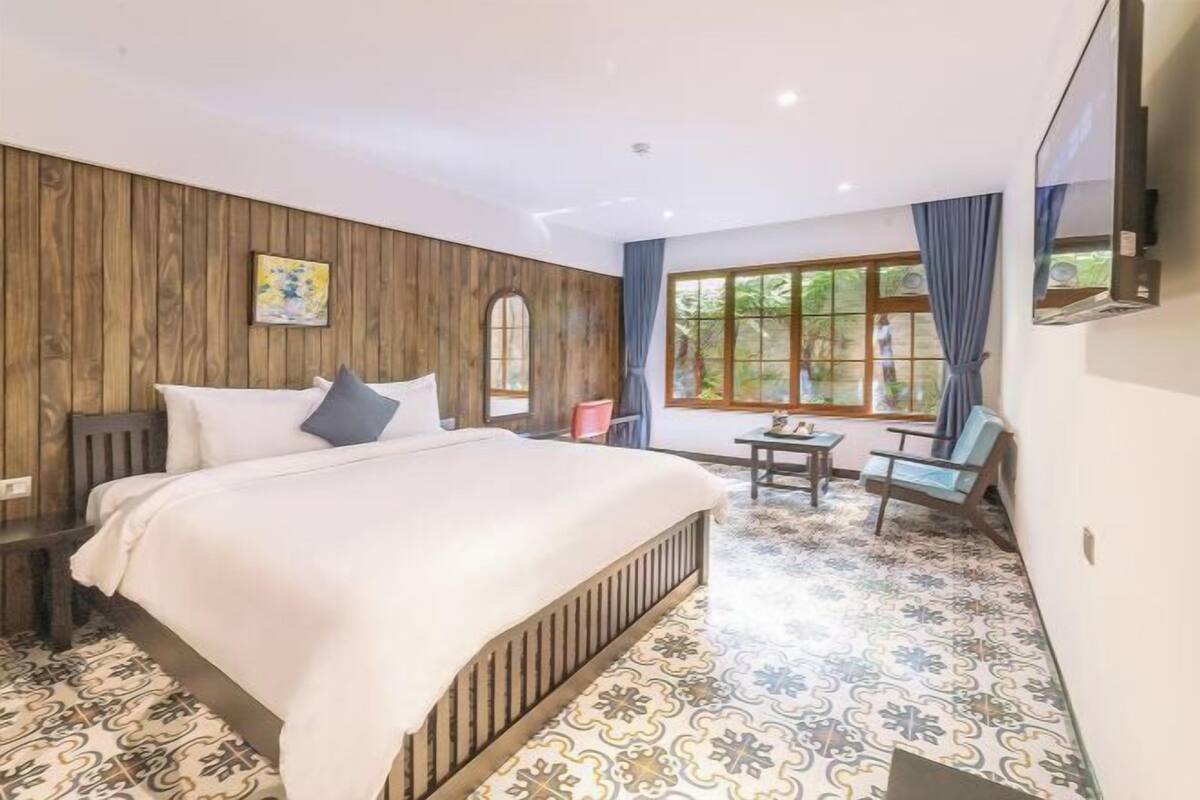 Peralatan tempat tidur hipoalergenik, seterika/papan seterika