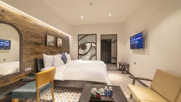 Family Apartment, 2 Bedrooms | Hypo-allergenic bedding, iron/ironing board, free WiFi, bed sheets