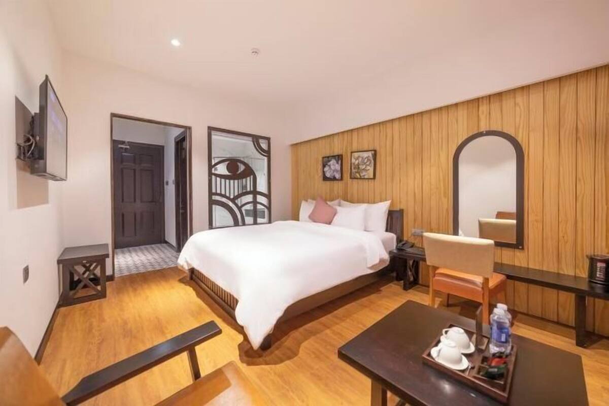 Peralatan tempat tidur hipoalergenik, seterika/papan seterika