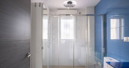 Casa en Granada con Patio Privado y Piscina
