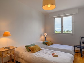 3 bedrooms, travel crib, free WiFi