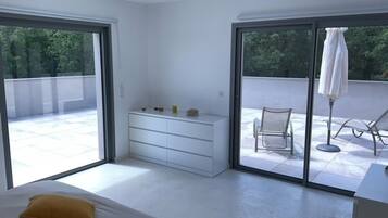 4 chambres, fer et planche à repasser, lit parapluie, Wi-Fi gratuit