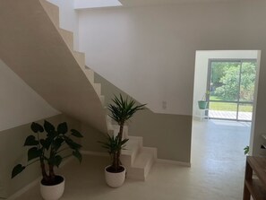 Interior - Villa Contemporaine Avec Piscine . Le 210 (Saint Alban Auriolles)