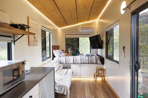 1 habitación, escritorio, wifi gratis y ropa de cama 