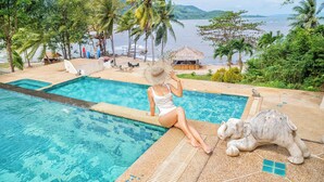 Kolam renang terbuka