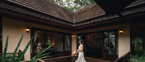 Royal Suite Villa | Ropa de cama de alta calidad, minibar, escritorio y ropa de cama