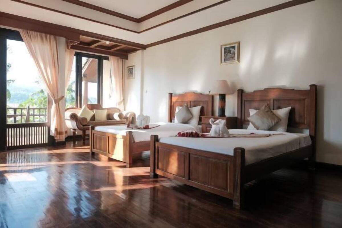 1 bedroom, premium bedding, minibar, desk